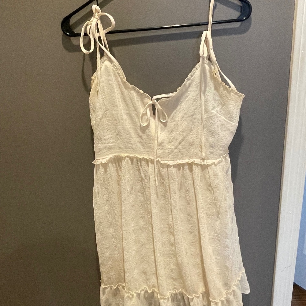 Forever 21 cream dress small, ribbon straps